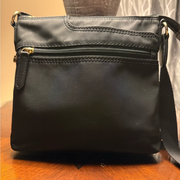 EUC Radley London Addison Gardens Signature Small Crossbody Bag - Picture 2 of 13